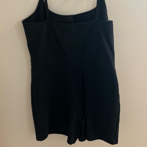 Abercrombie & Fitch Onsie - Picture 2 of 3